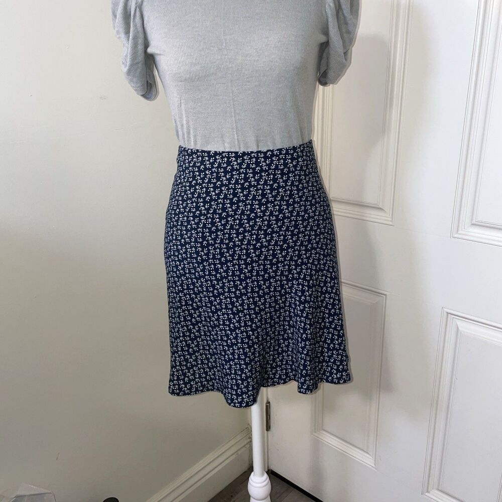 Brandy Melville Genevieve Floral Wrap Mini Skirt Womens Navy Blue One Size
